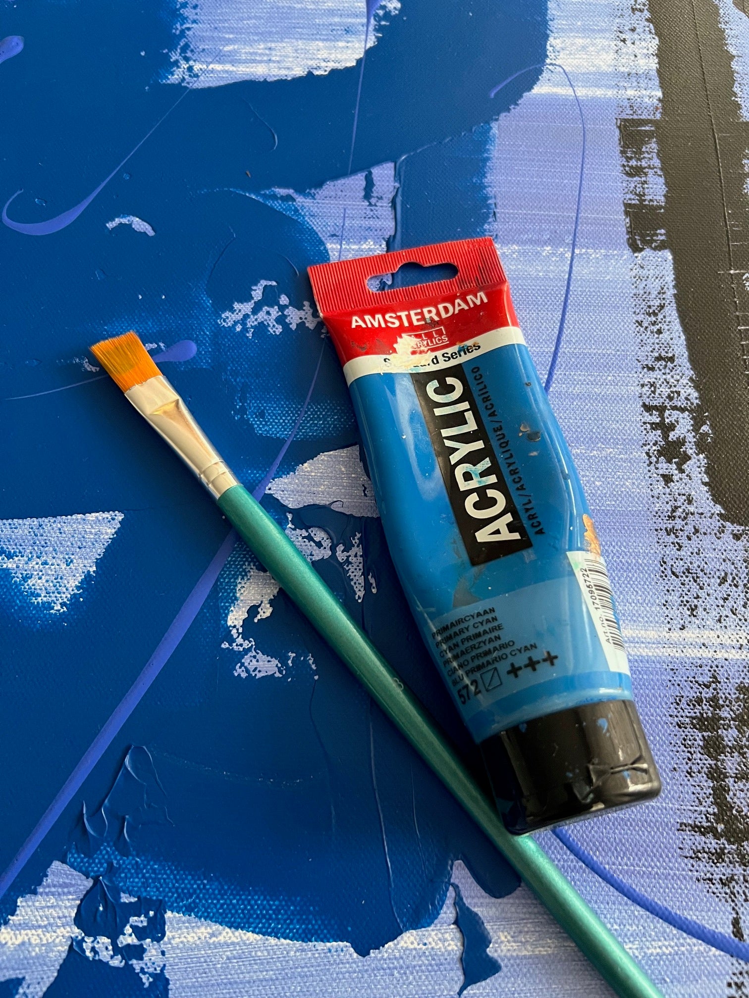 Peinture design moderne idéale pour une déco raffinée