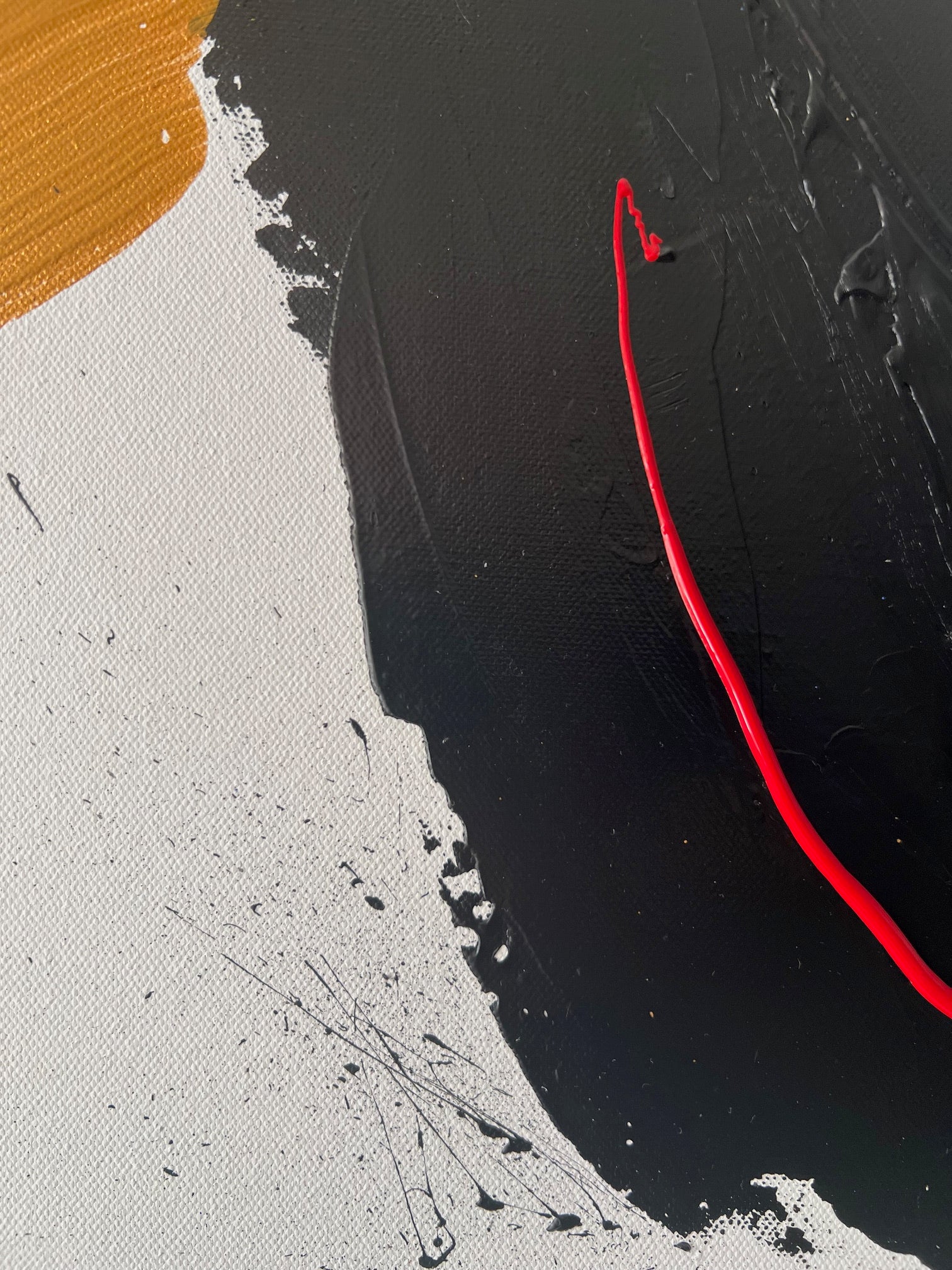 Tableau abstrait en relief blanc noir or