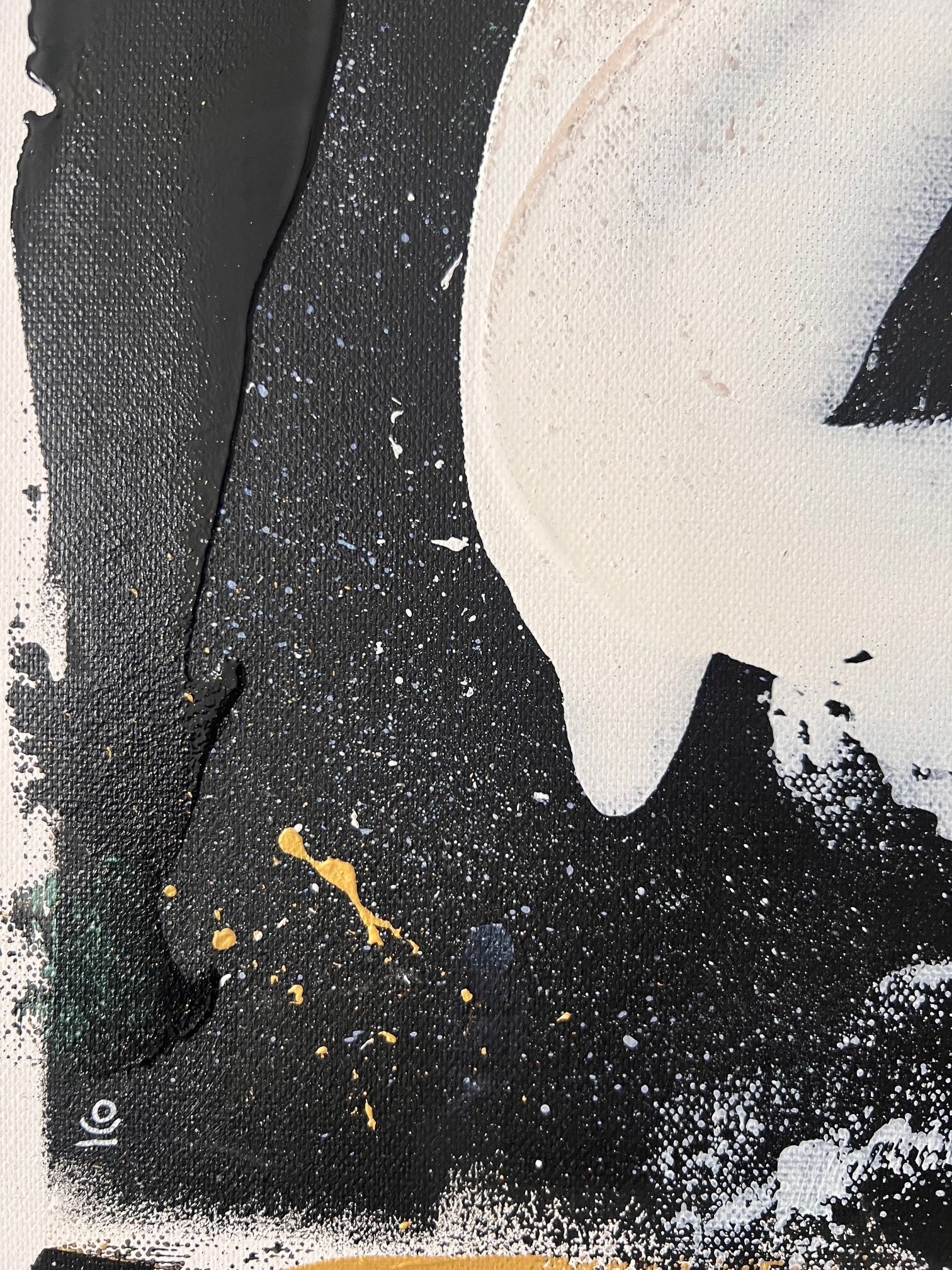 peinture abstraite elegante pour salon contemporain noir or et  blanc