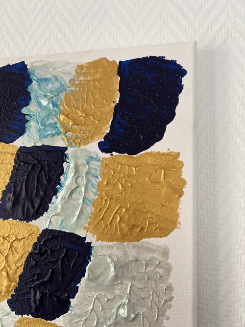 Peinture moderne abstraite damier or bleu et blanc, texture en relief, œuvre faite main Biacha