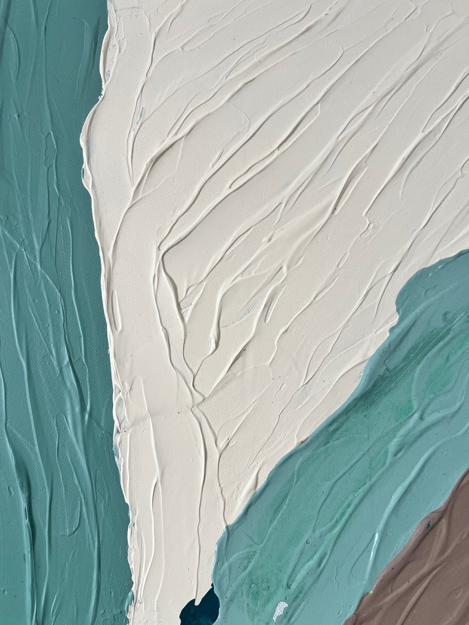 Création signée Biacha, artiste peintre français, composition abstraite texturée dans des tons vert sauge, beige,vert sapin et marron.