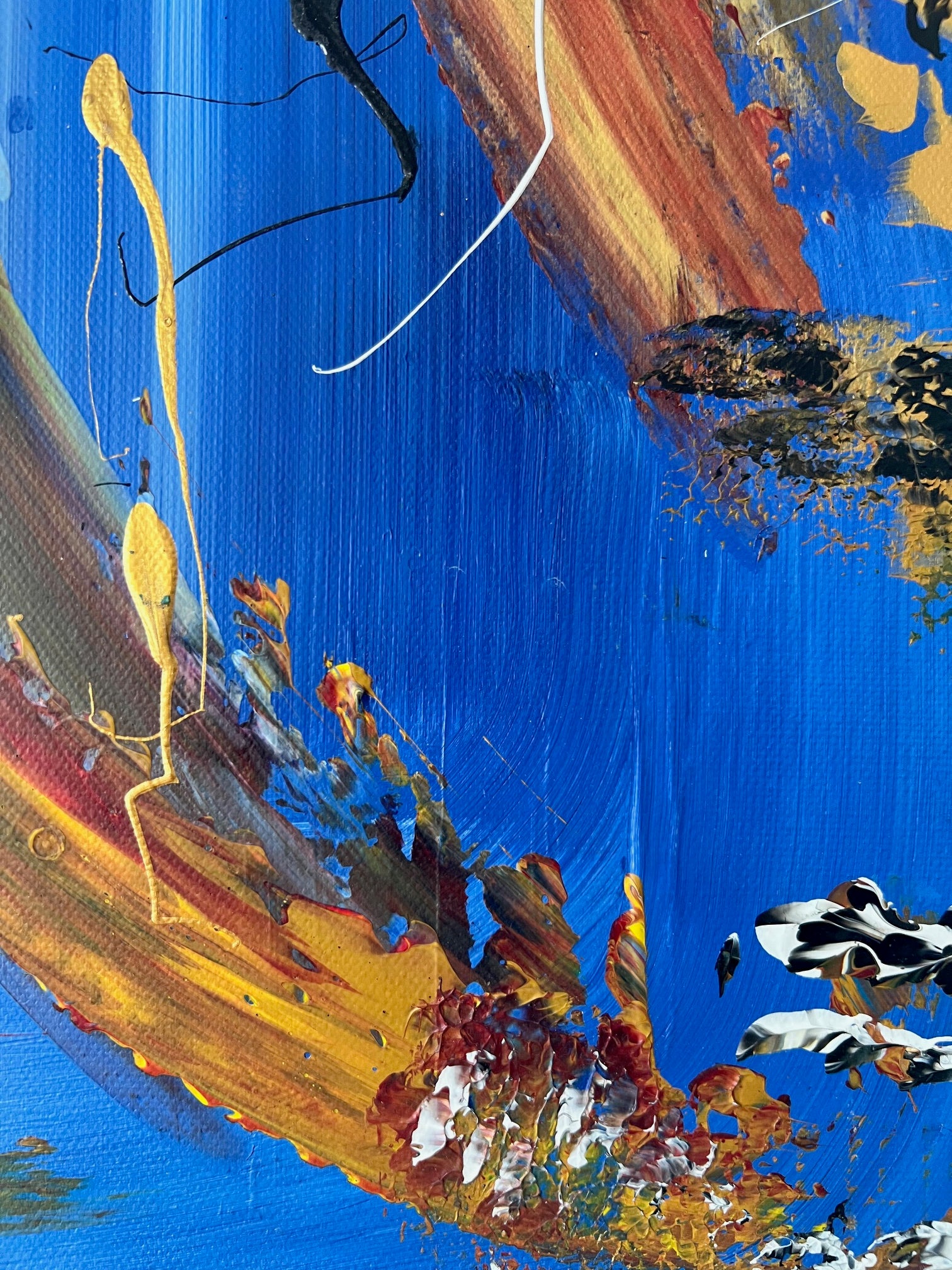 Œuvre abstraite réalisée sur toile coton, palette bleu, orange, noir et blanc avec une composition graphique moderne.