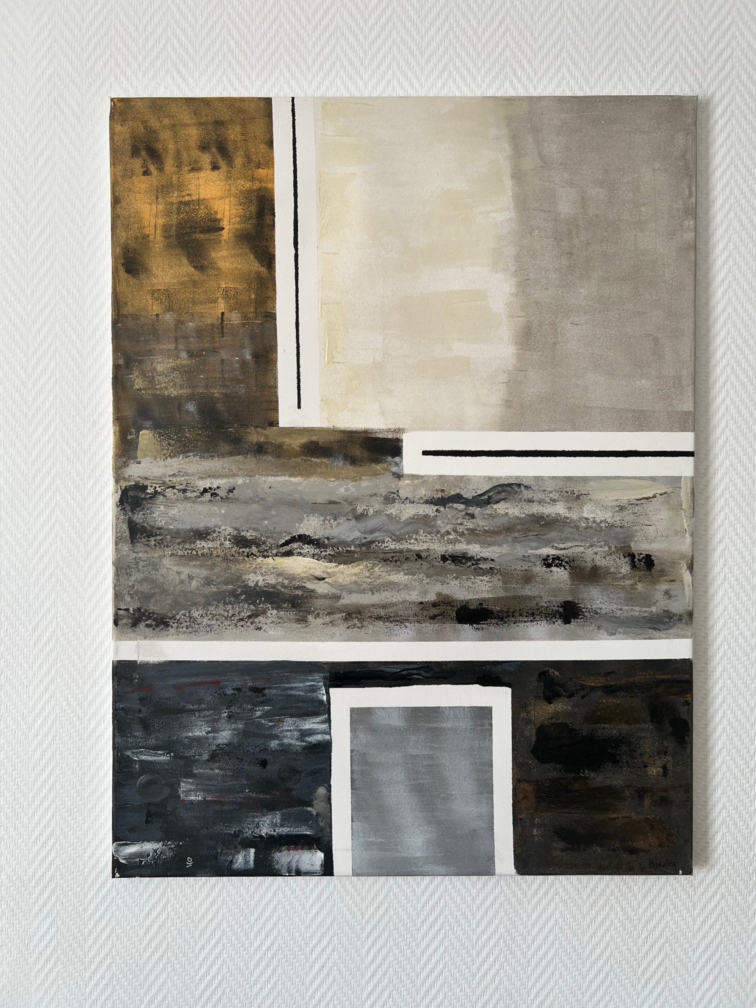 Tableau abstrait cuivre, noir, blanc et or léger, composition moderne pour décoration murale de salon contemporain.