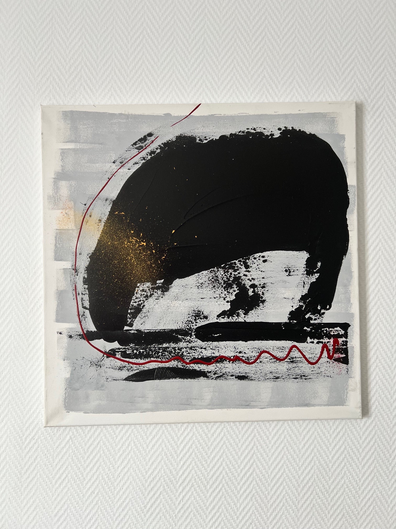 Tableau abstrait noir et blanc peint à la main, composition graphique moderne idéale pour une décoration murale de salon contemporain.